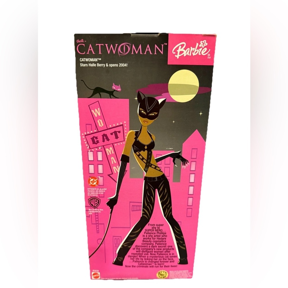 2004 Mattel Barbie as CATWOMAN Halle Berry #B5838 (Never Removed From Box) - Picture 7 of 8